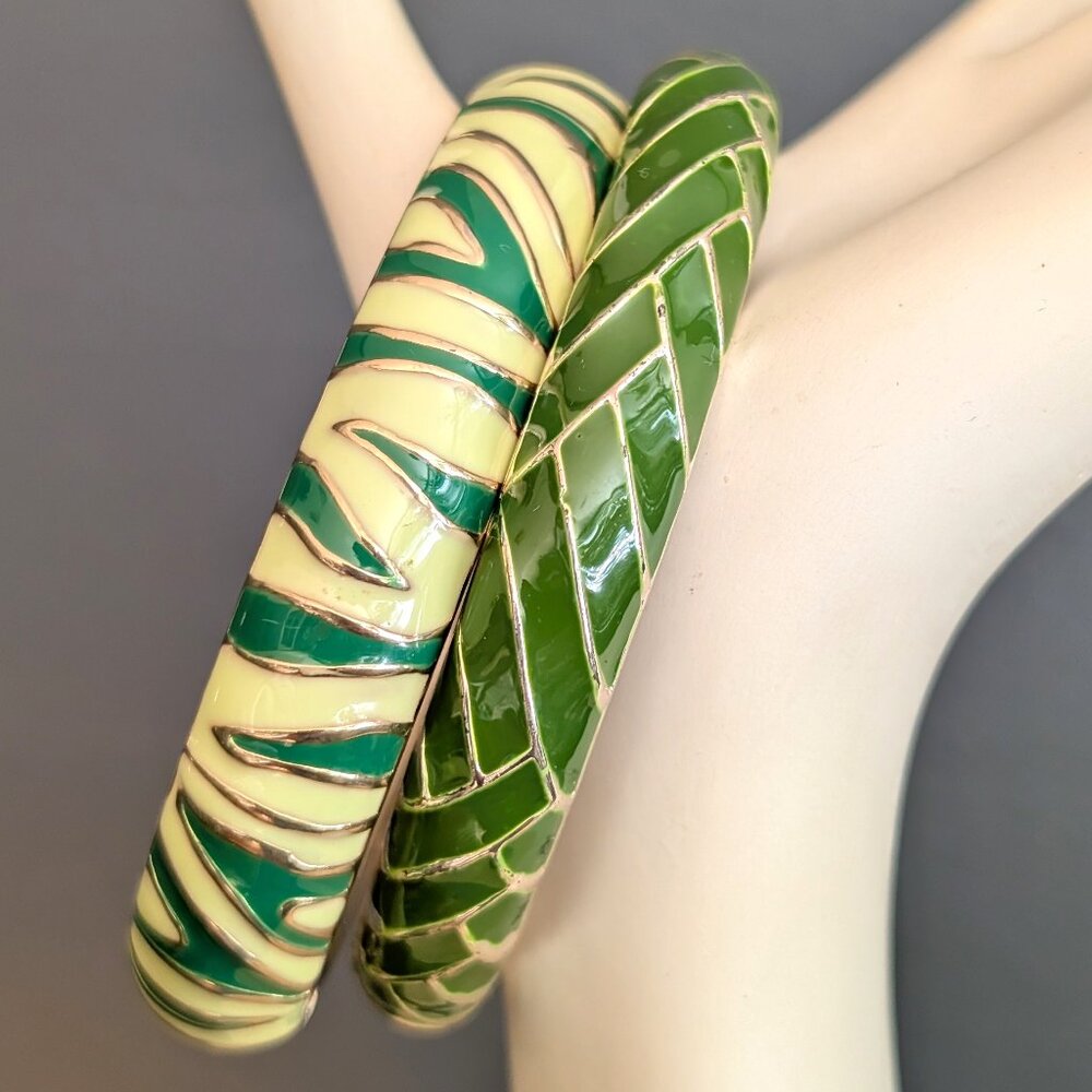 2 green tones enamel bangles